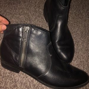 ALDO ANKLE BOOTS